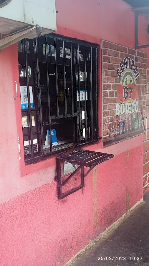Central 67 boteco em Aragarças