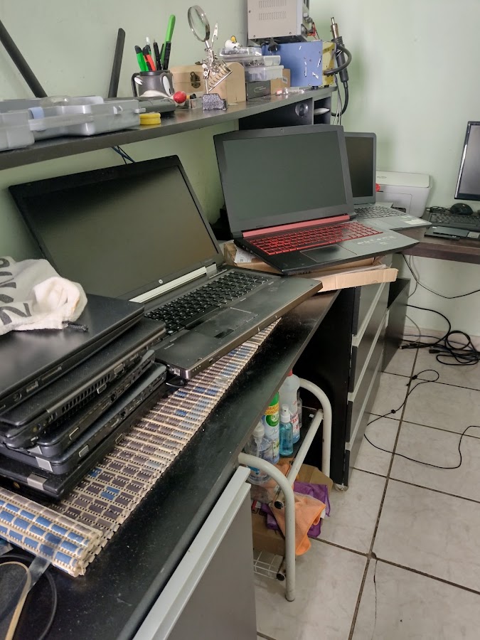 Loja de notebooks, especializada reparo de placa mãe: Dell, Acer, Samsung, Lenovo, ASUS, HP. SSD, memoria RAM E TELAS. em Uberlândia