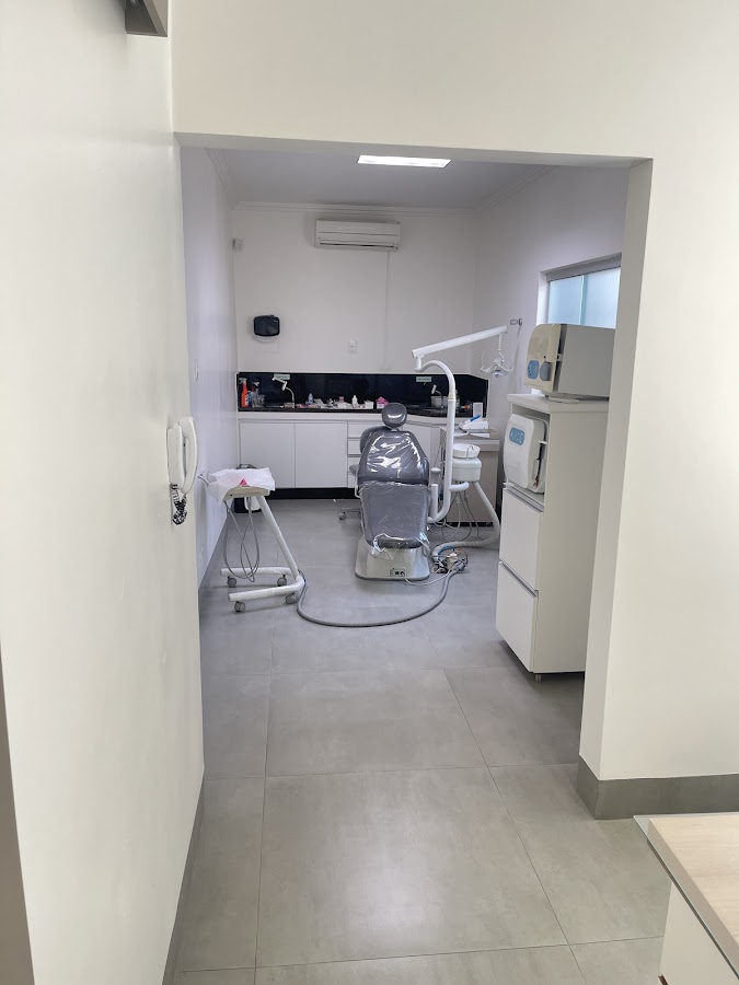 Dra. Lilian Oliveira - Dentista em Uberlândia