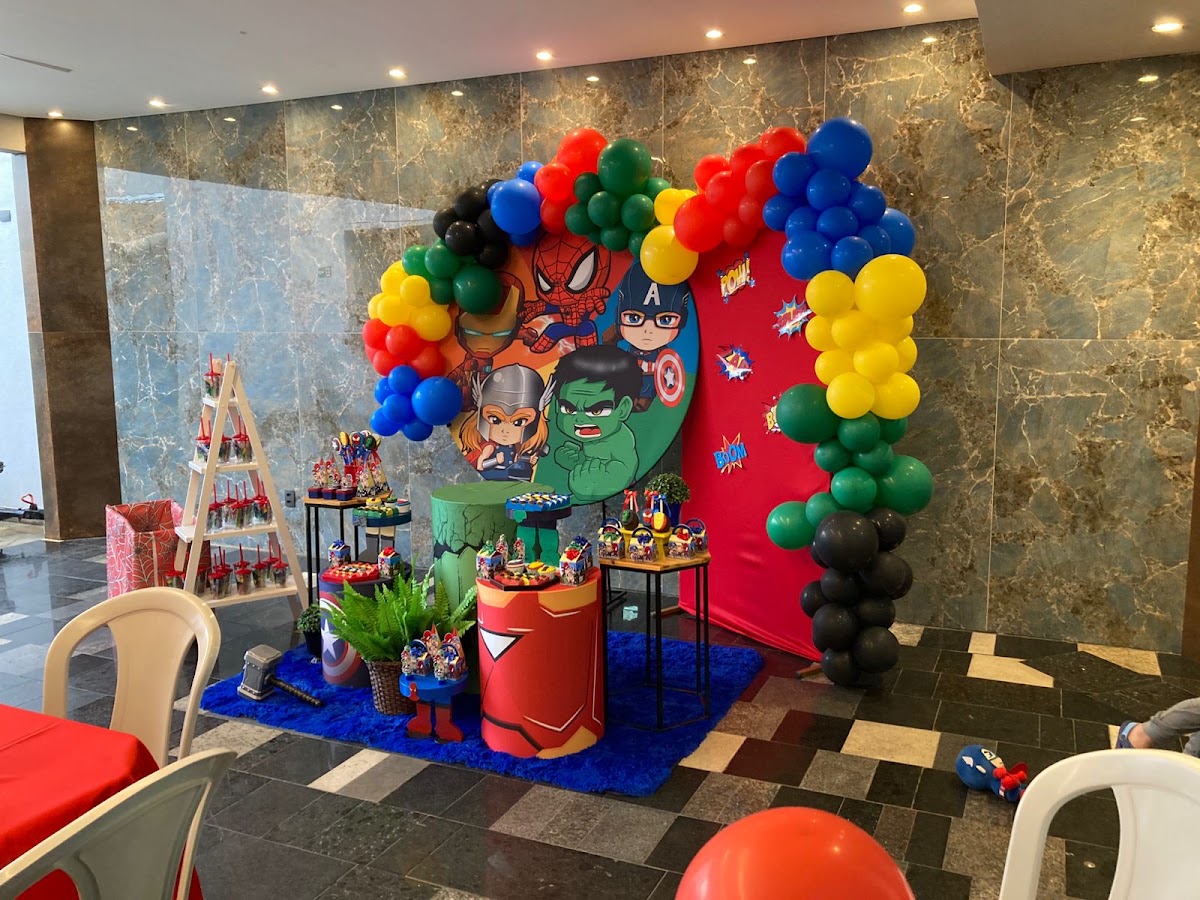 Art Fest Balões Pegue e Monte / Mesas de aniversários, decorações e festas infantis. em Uberlândia