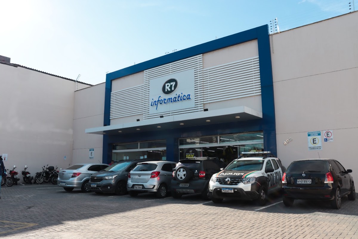 R7 Informática - Loja Bezerra em Fortaleza