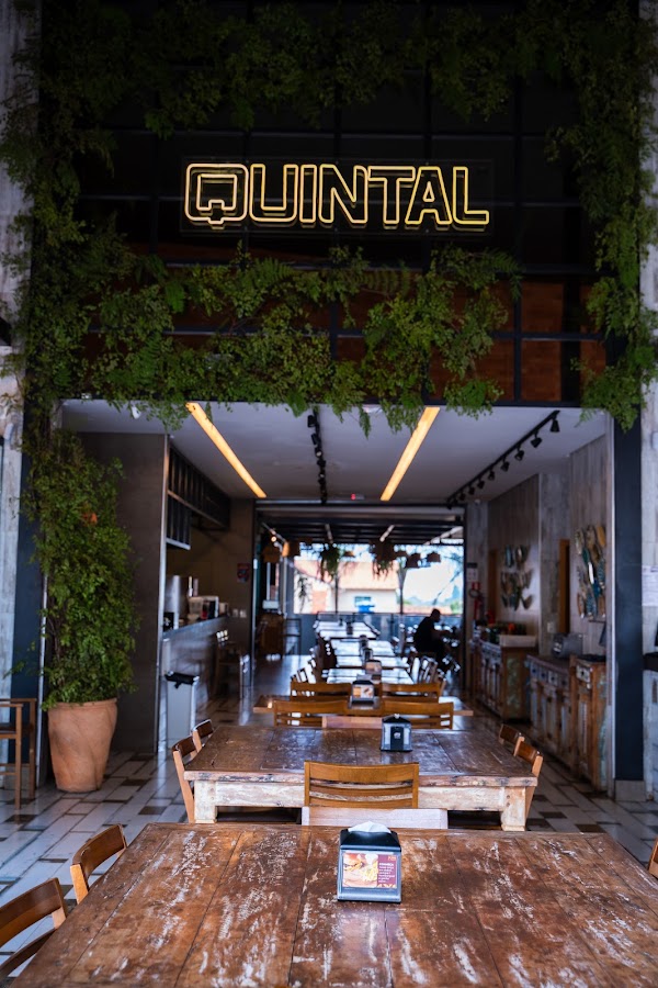 Quintal Bar e Restaurante em Brasília