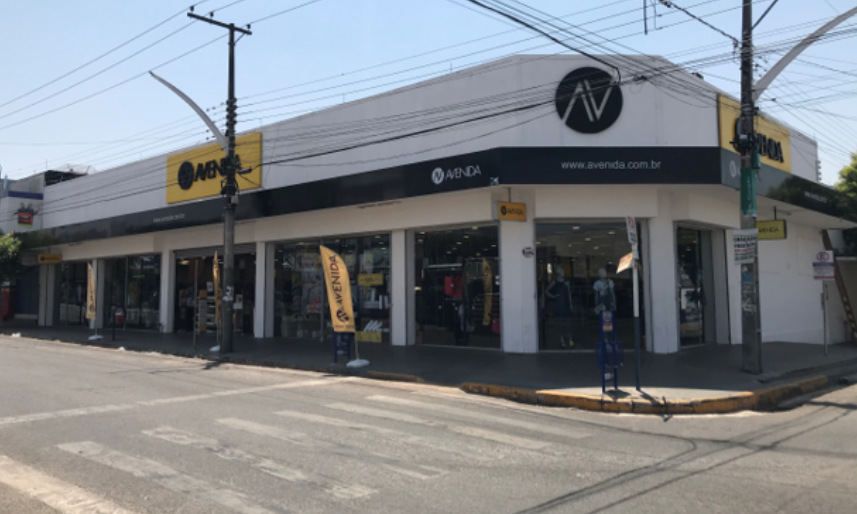 Avenida em Barra do Garças
