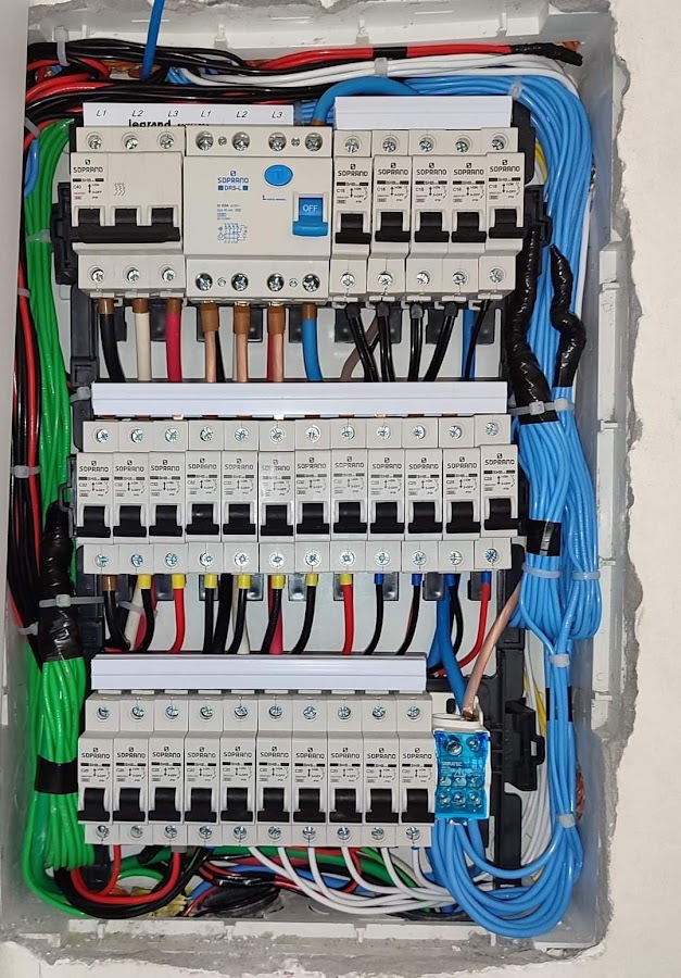 ES Eletricista em Salvador