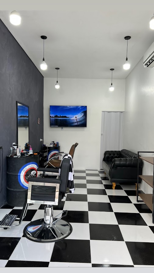 Black 13 Barbearia em Santos