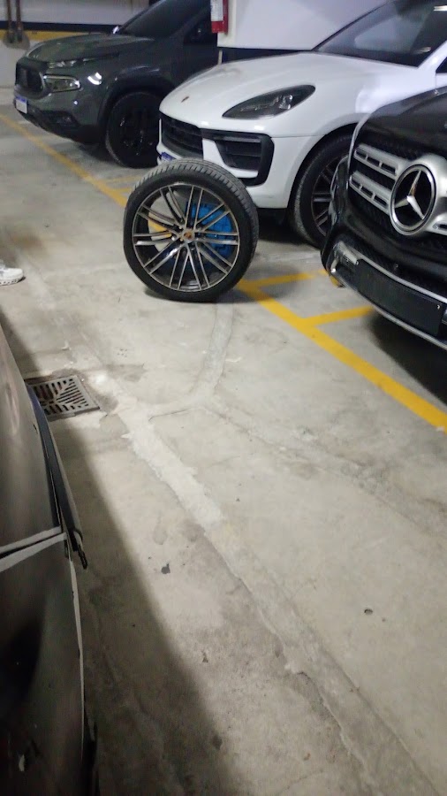 BORRACHARIA MÓVEL .(SOCORRO 24 HORAS) em Santos