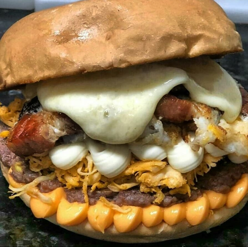 Pizzaria e Hamburgueria Tradição em Contagem