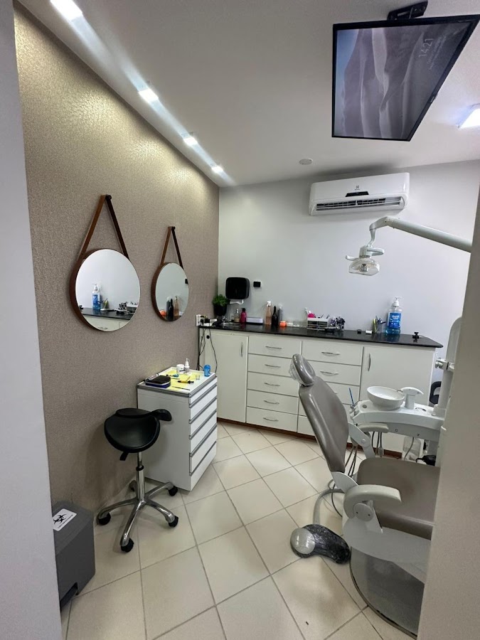Oral Clin Odontologia em Inhumas