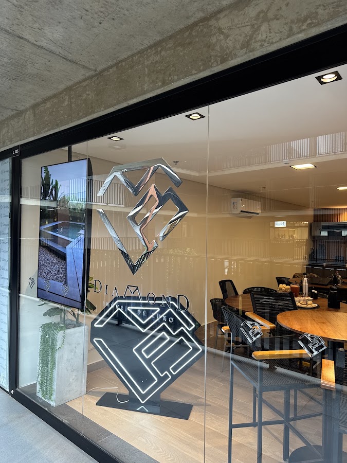 Diamond - Imóveis de Luxo em Uberlândia