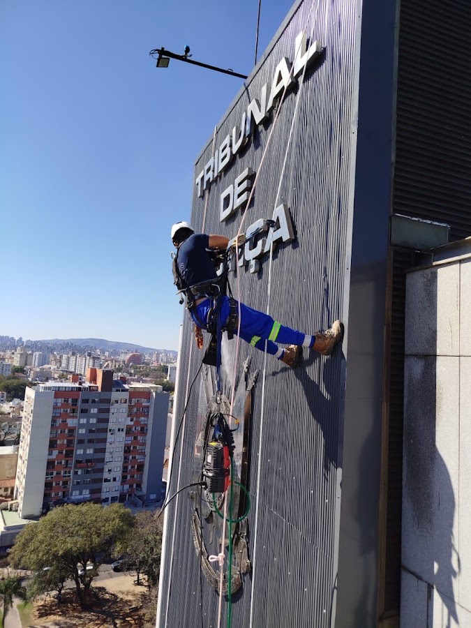 Petrus Engenharia e Construções LTDA em Porto Alegre