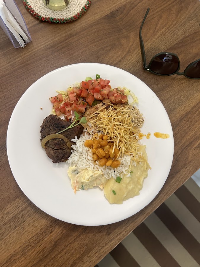 Minha Cozinha Restaurante e Rotisseria - almoço em Birigui em Birigui