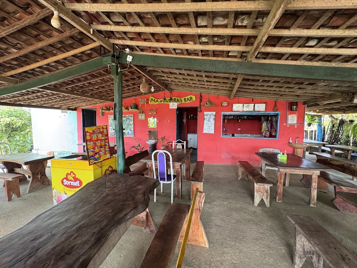 Mangueiras Bar em Mar Vermelho