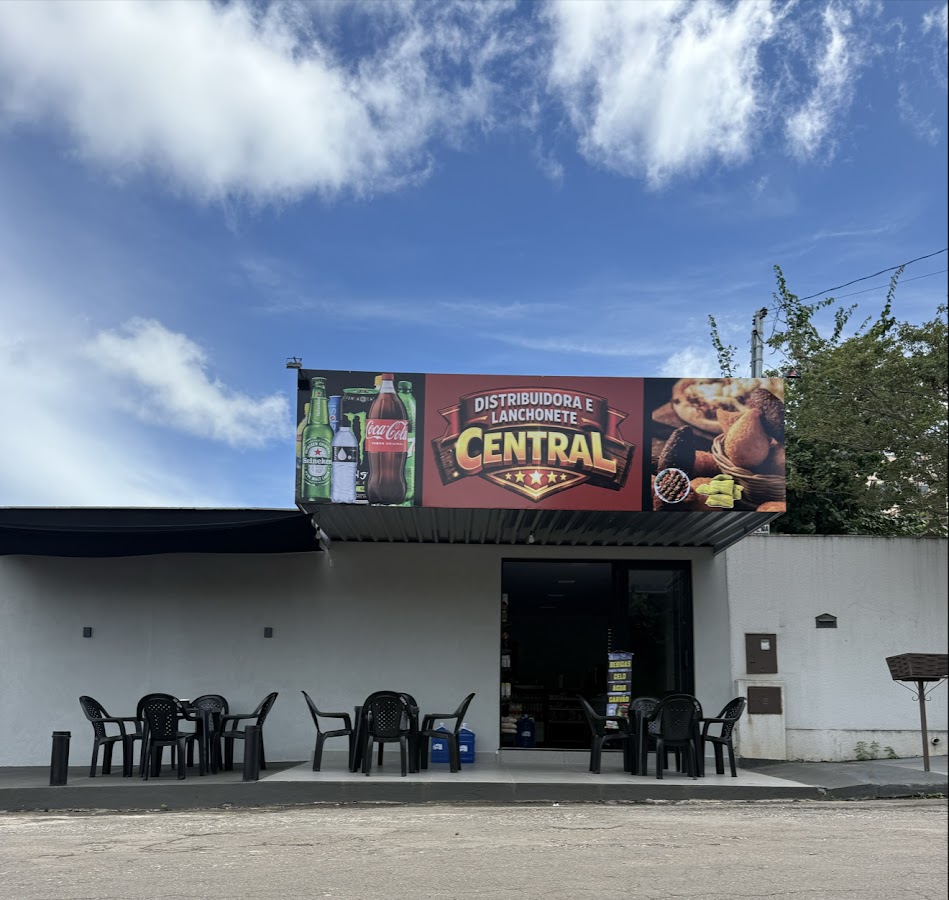 Distribuidora de bebidas e lanchonete central em Jussara